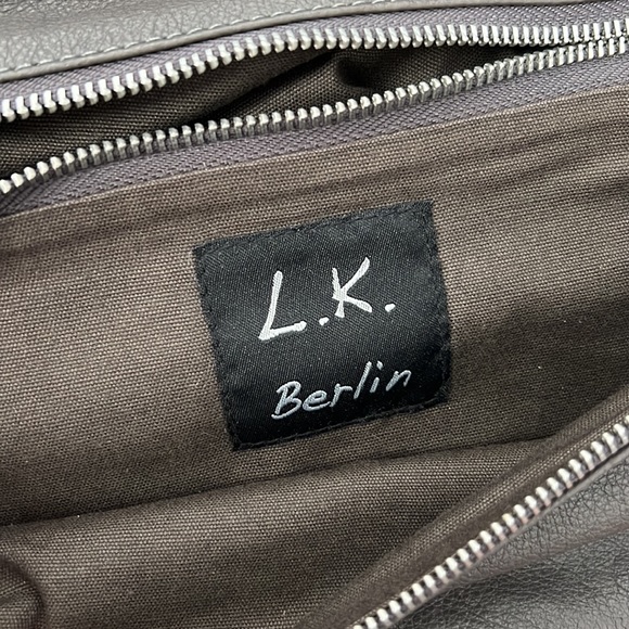 Liebeskind Gray Clutch Stylish Wristlet Design - Picture 3 of 8